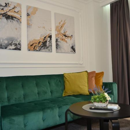 Luxury City Studios Curtea de Argeş Eksteriør billede