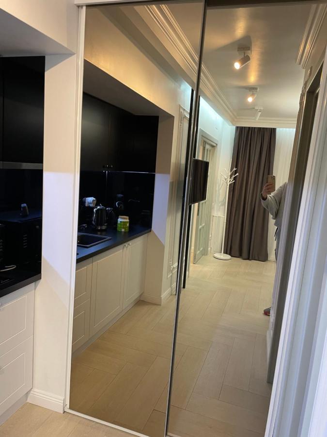Luxury City Studios Curtea de Argeş Eksteriør billede