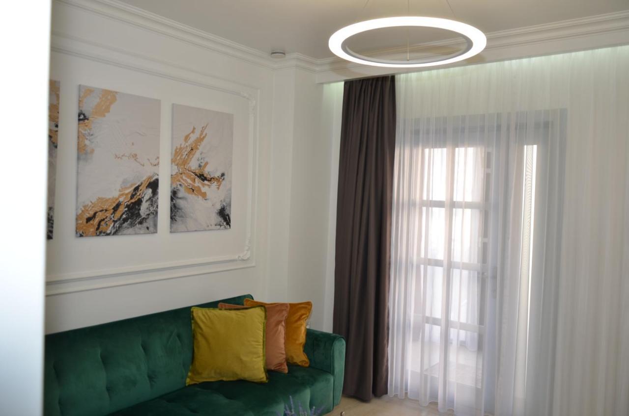 Luxury City Studios Curtea de Argeş Eksteriør billede
